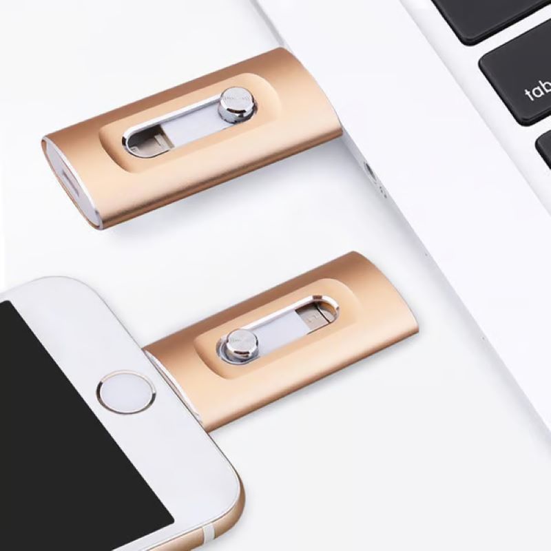 Versatile 3 in 1 USB Flash Drive for Phone and PC