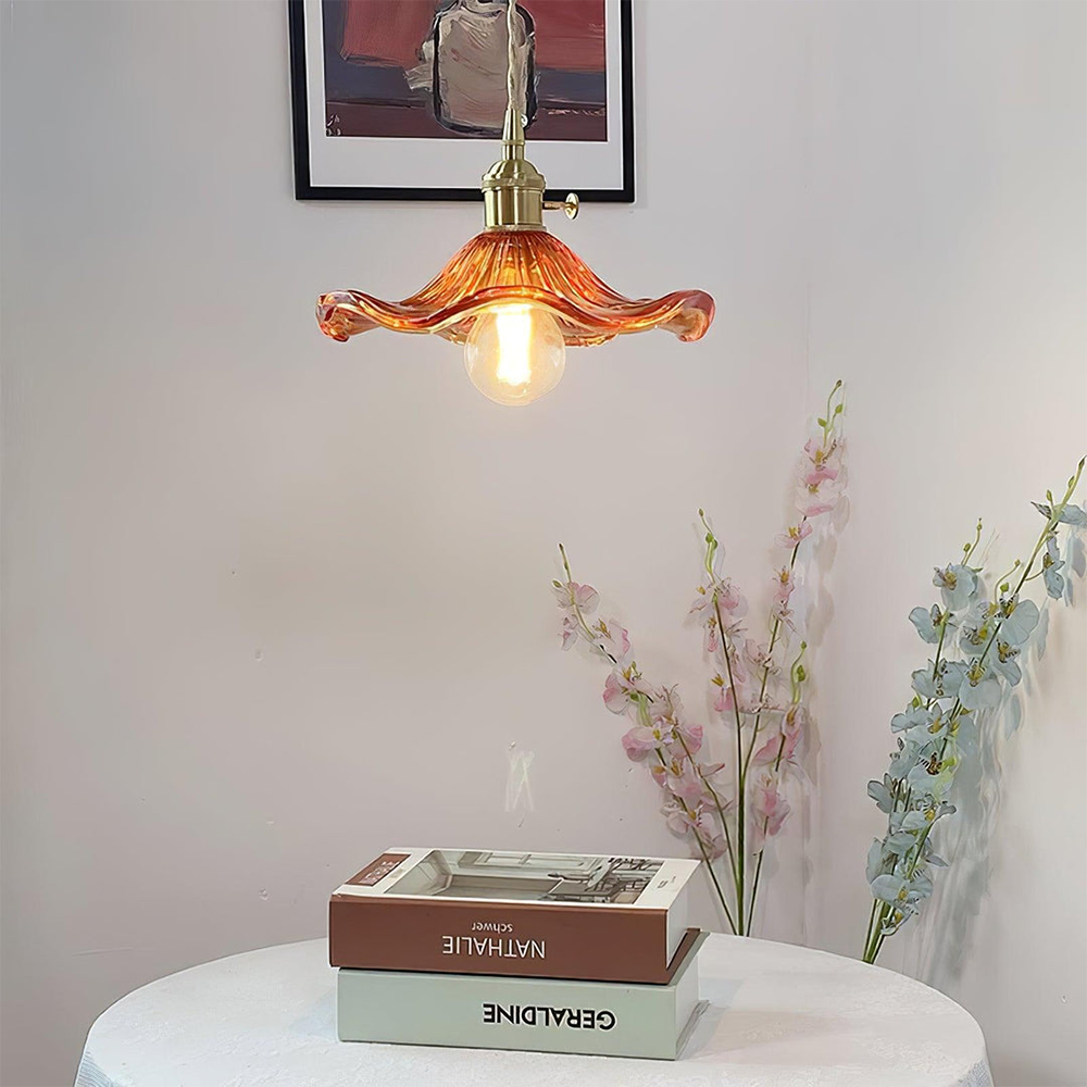 Stylish Floral Table Lamp