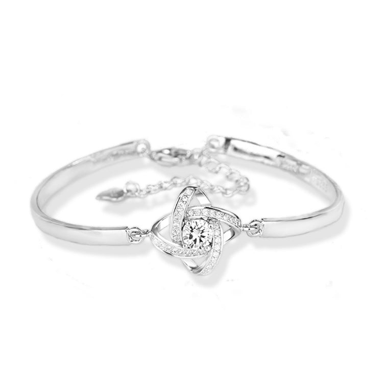 Elegant Heart Knot Daily Bracelet