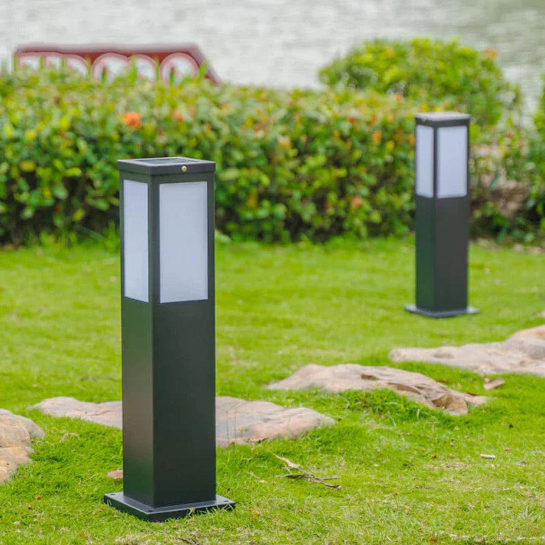 Stylish Garden Solar Powered Lamp