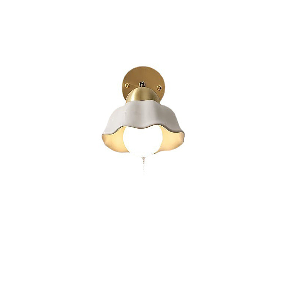 Versatile Adjustable Wall Light Fixture