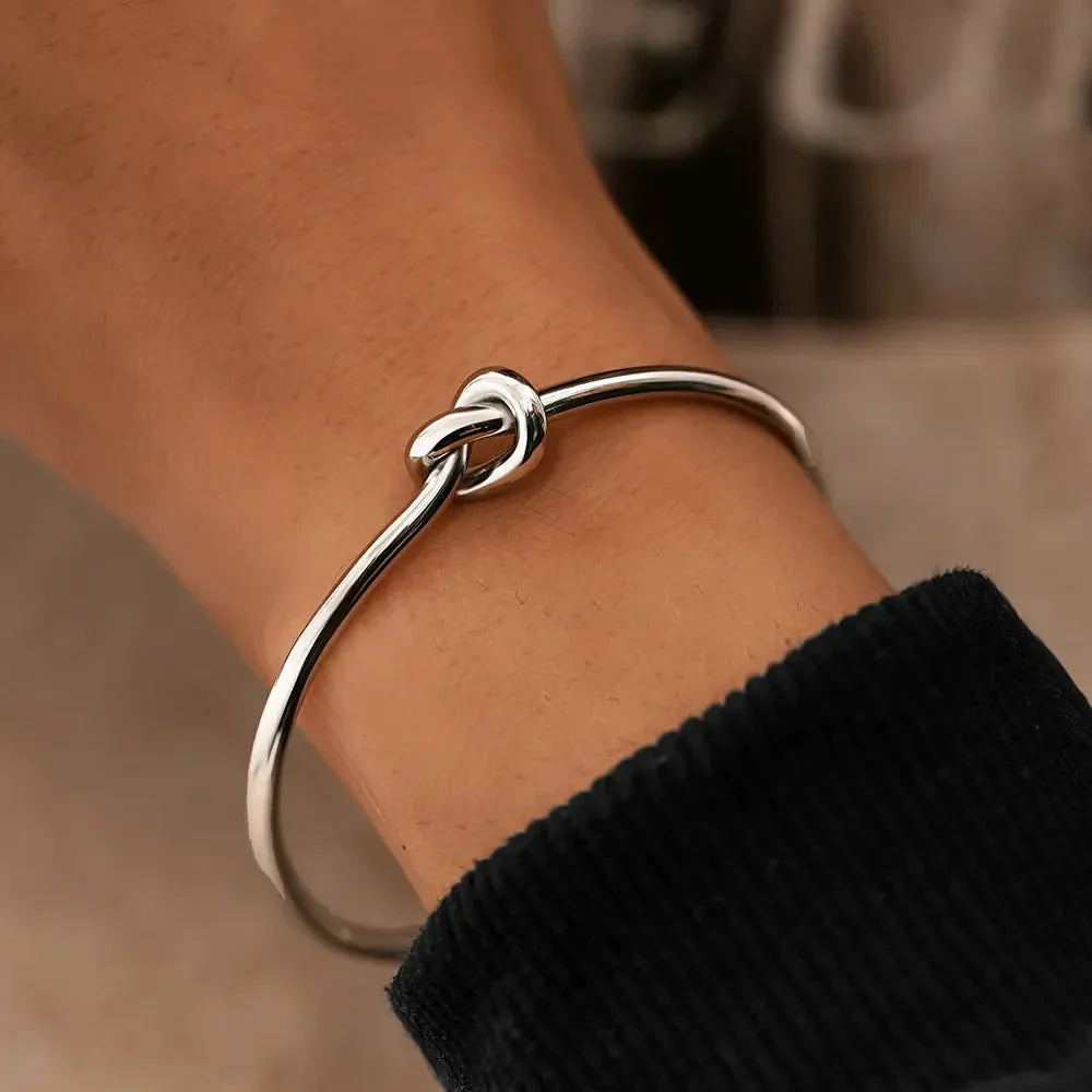Timeless Bow Knot Bracelet