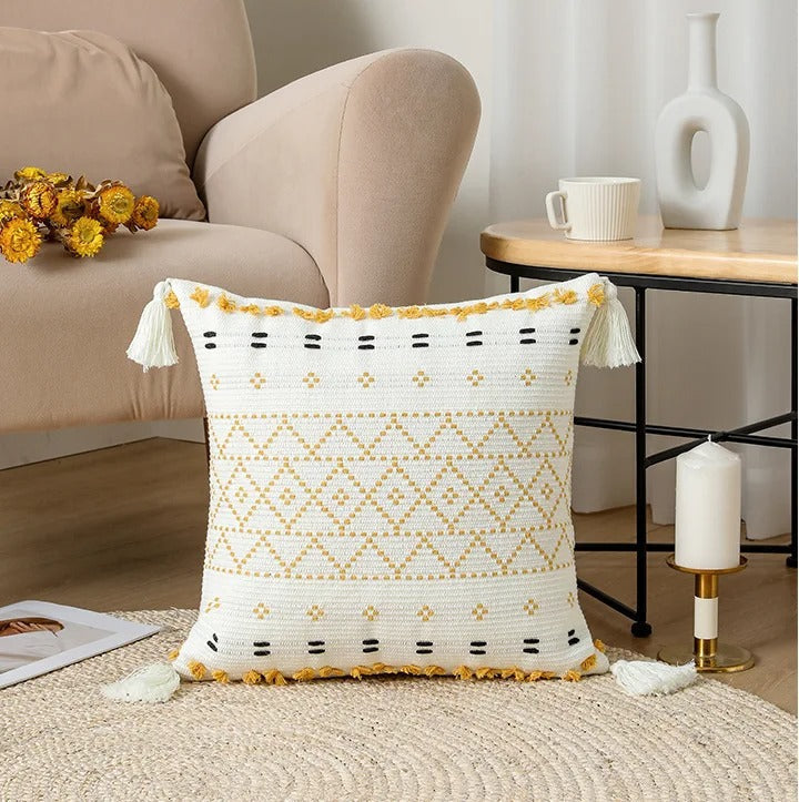 Elegant Soft Pillowcase with Textured Tufted Pattern