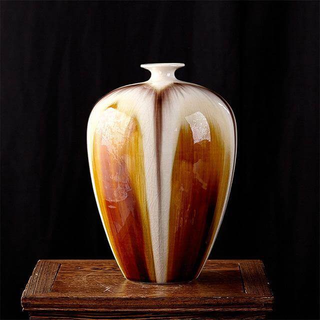 Traditional Chinese Ice Crack Decorative Vase