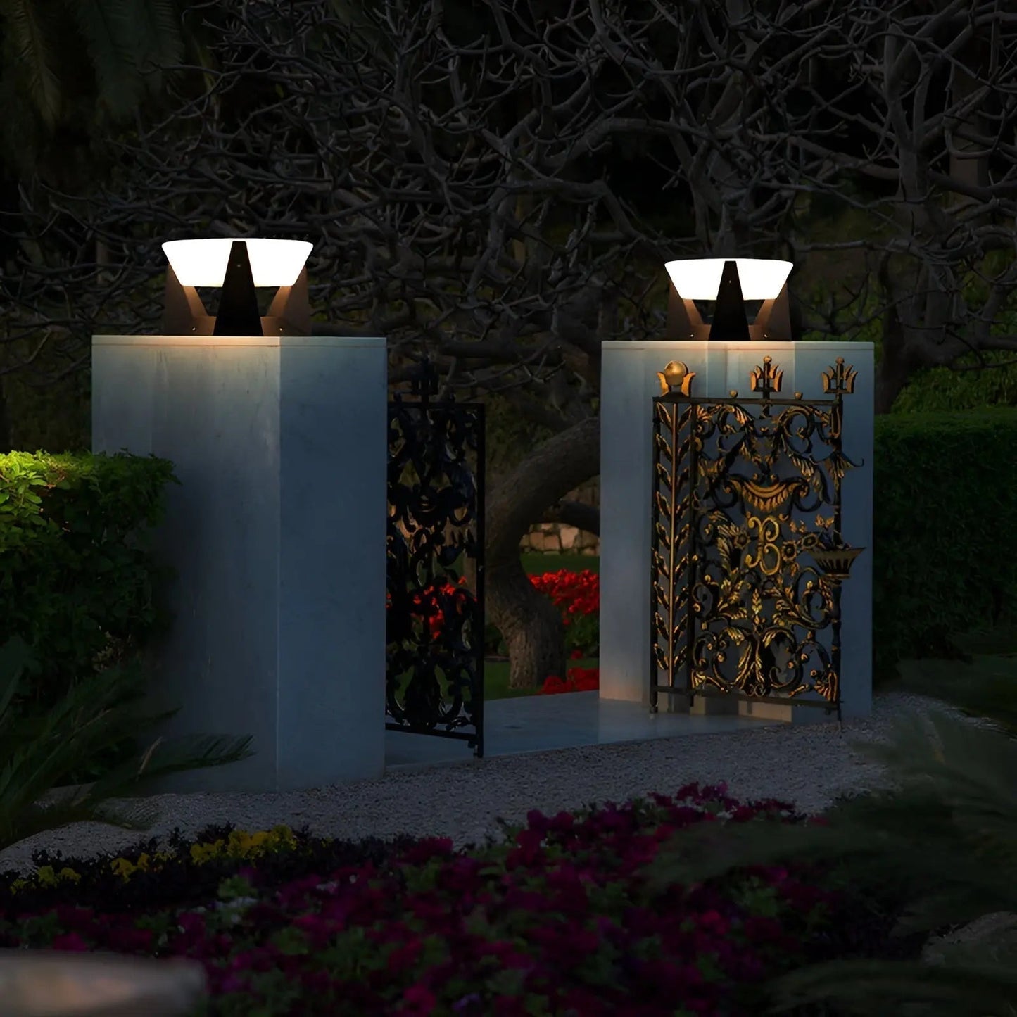 Befez | Traditional Asian Solar Powered Garden Lamp