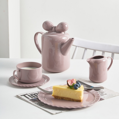 Elegant Knot Pattern Ceramic Tea Pot
