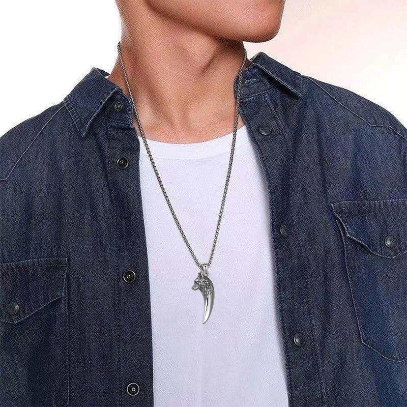Strong Wolf Head Titanium Necklace