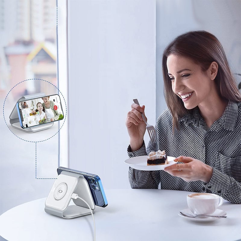 Compact 3 in 1 Portable Wireless Charging Pad