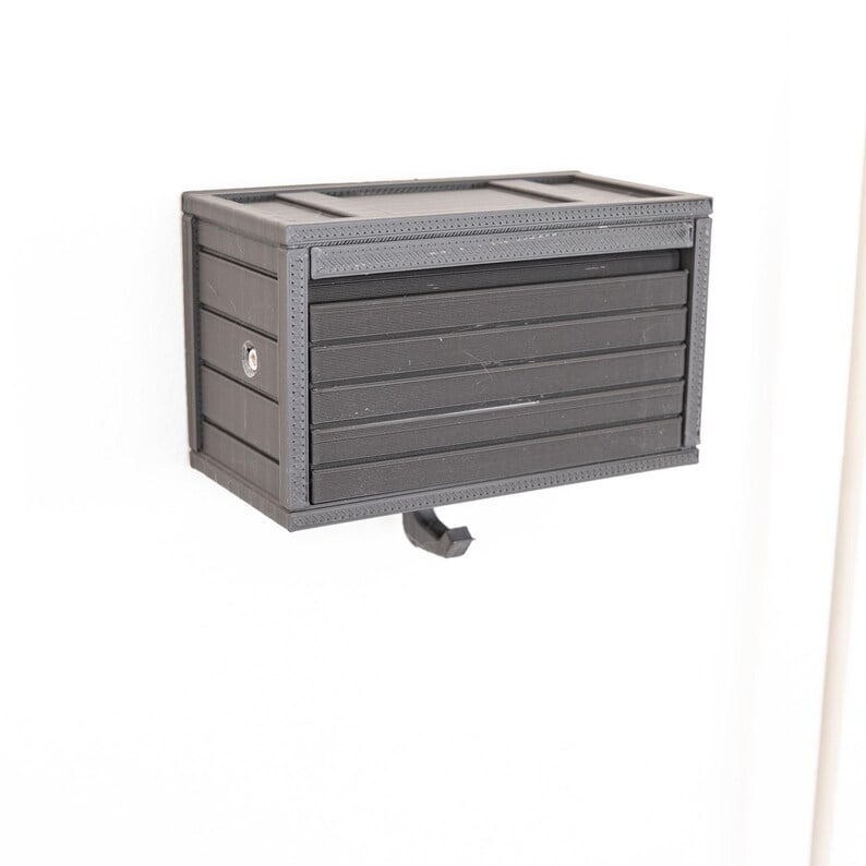 Organized Key Holder for Clutter Free Space