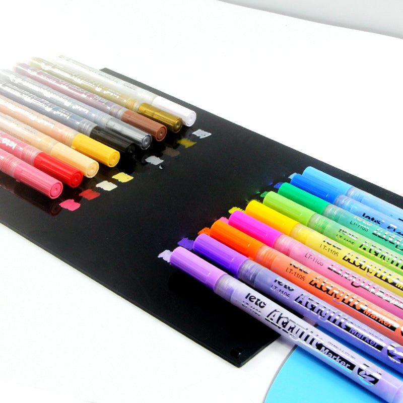 Vibrant Acrylic Paint Markers