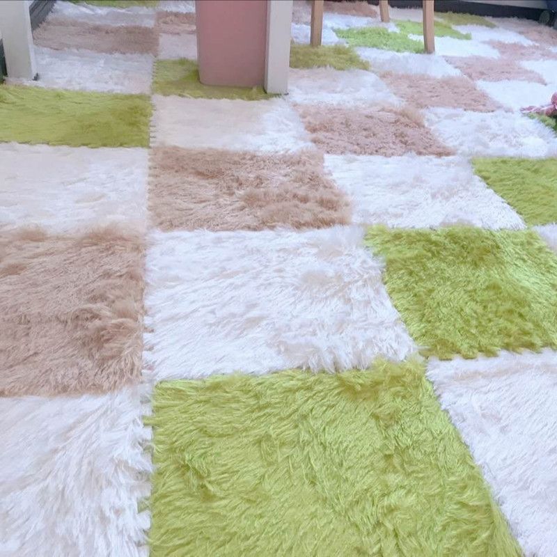 Soft Bedroom Carpet Tiles Stain Resistant Squares