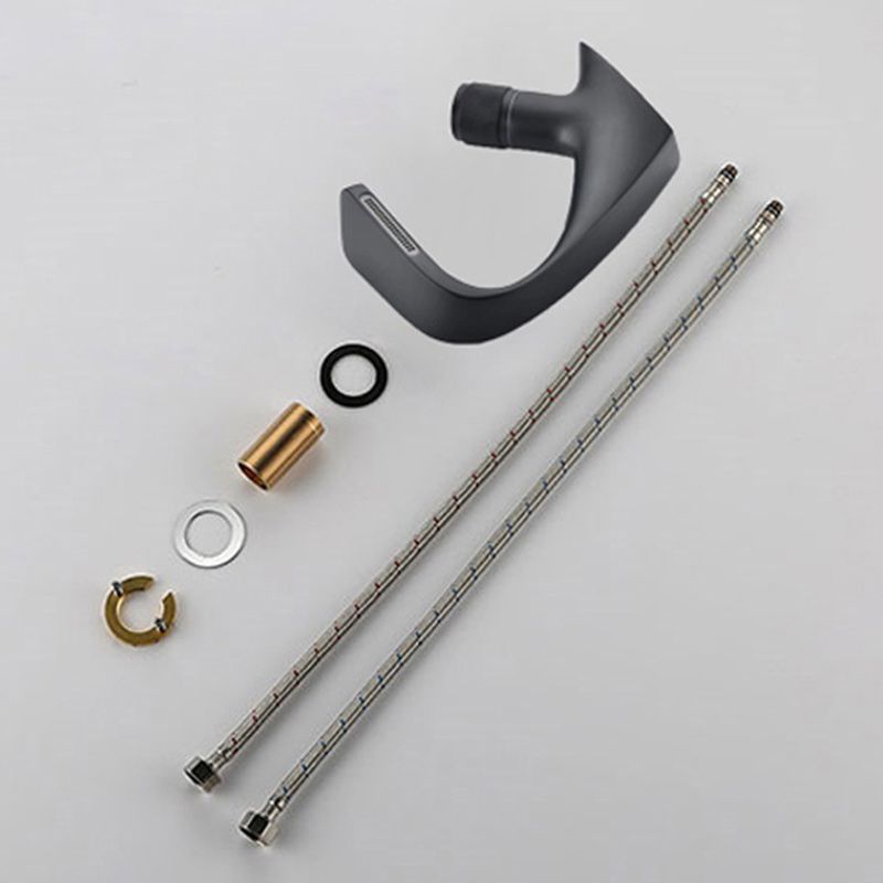 Modern Copper Kitchen Sink Faucet with Brass Handle