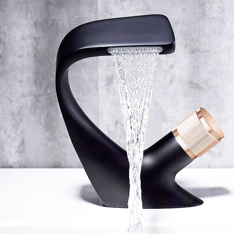 Modern Copper Kitchen Sink Faucet with Brass Handle