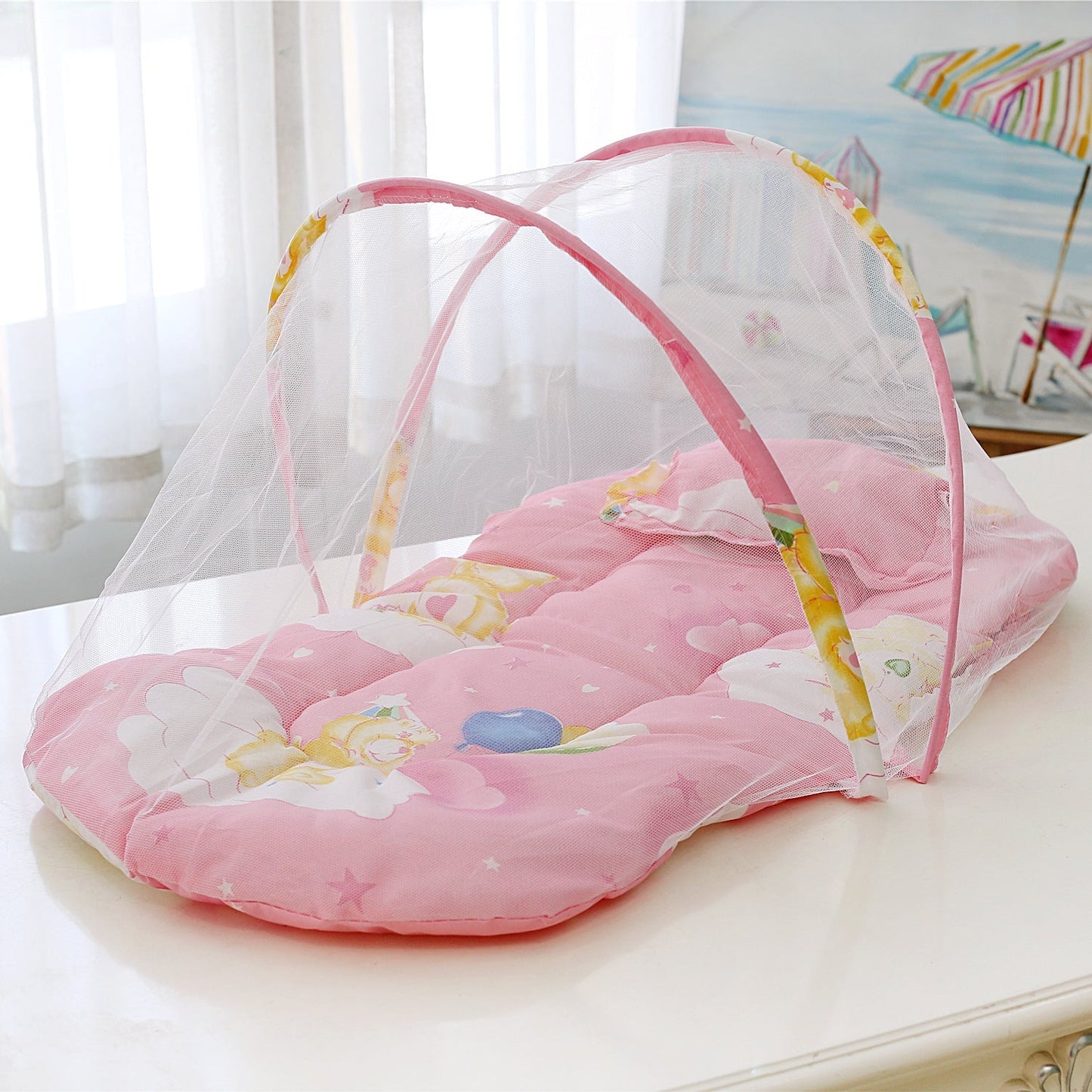 Comfy Baby Recliner with Bug Net