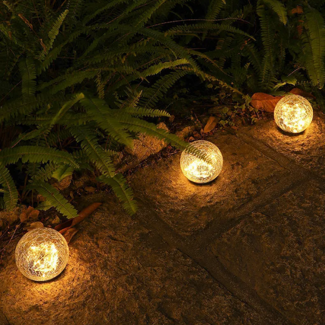 Easy Solar Powered Globe Lamp
