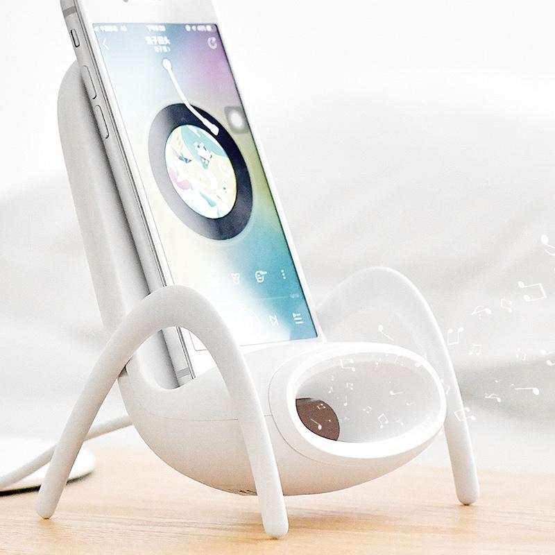 Compact Universal Phone Wireless Charging Pad