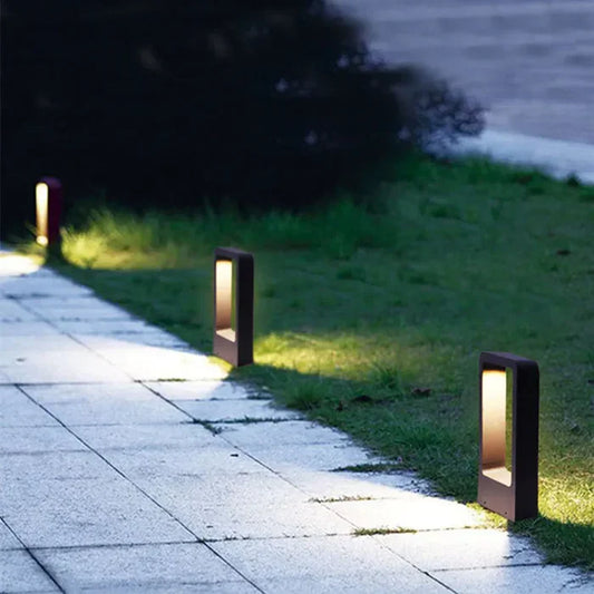 Solar Powered Garden Spotlight - Befez