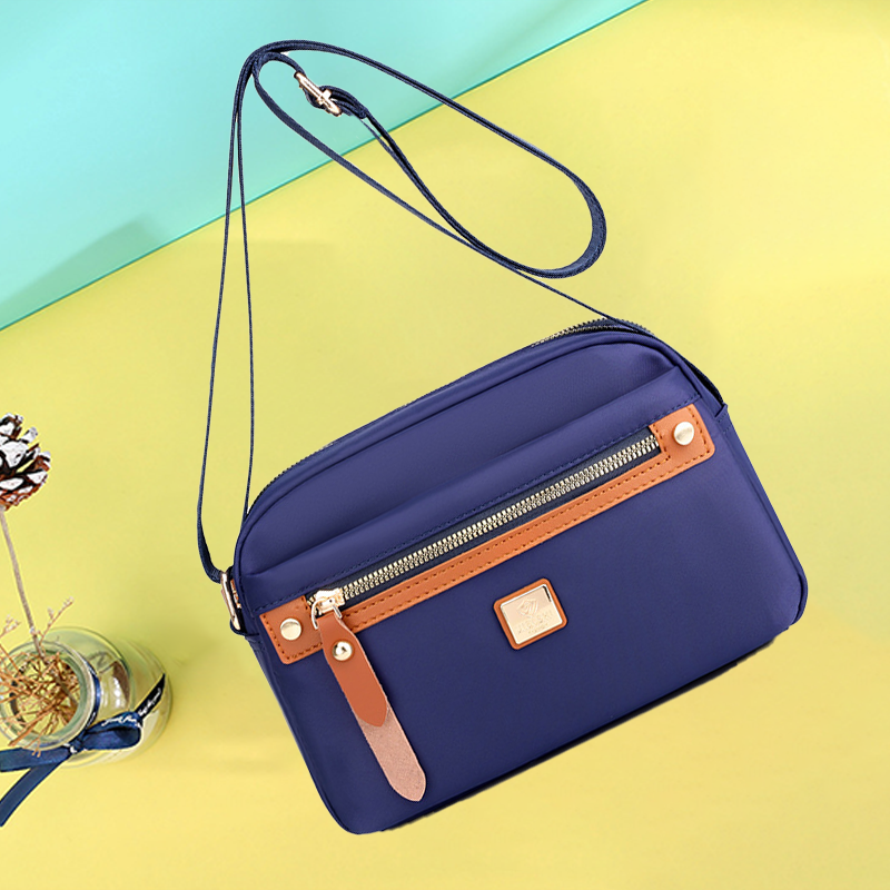 Stylish Nylon Shoulder Purse