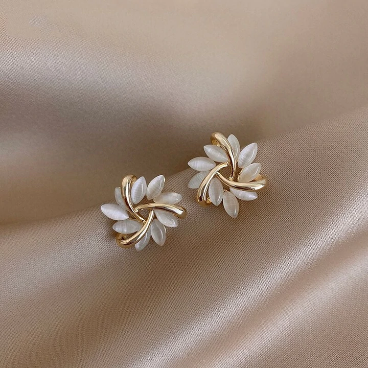 Elegant Gemstone Flower Stud Earrings - Befez
