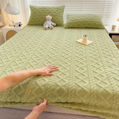 Luxurious Fitted Mattress Protector Sheet - Breathable & Easy Fit
