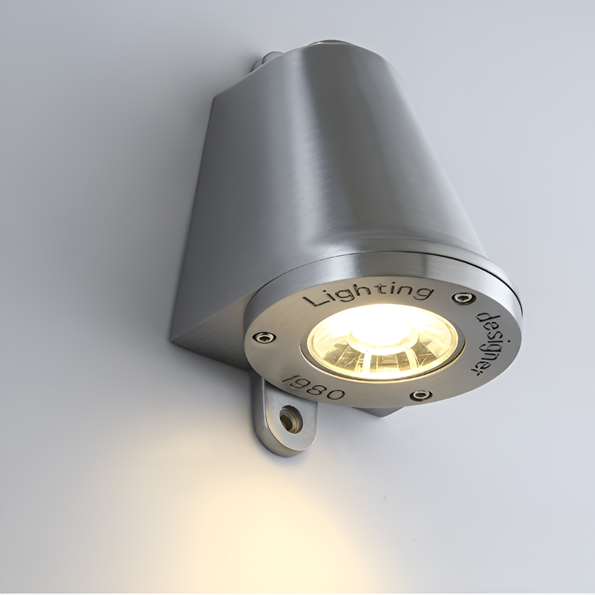 Simple Modern LED Outdoor Light