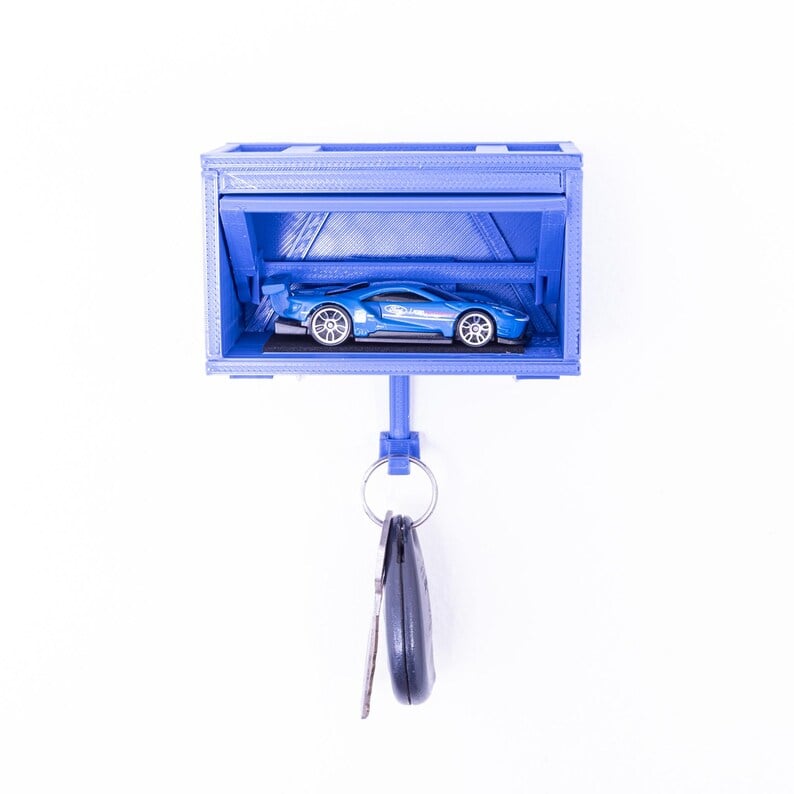 Organized Key Holder for Clutter Free Space