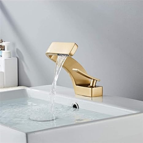 Stylish Chrome Kitchen Sink Faucet