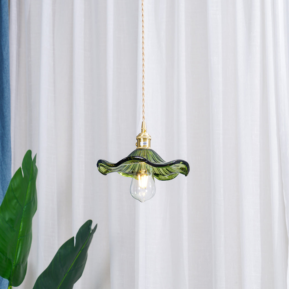 Stylish Floral Table Lamp