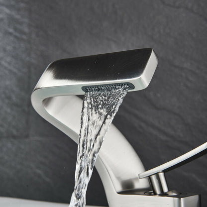 Stylish Chrome Kitchen Sink Faucet