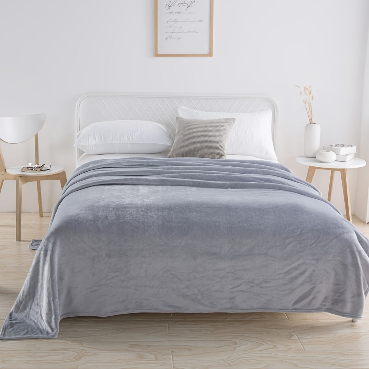 Ultra Soft Plush Fleece Blanket for Cozy Warmth