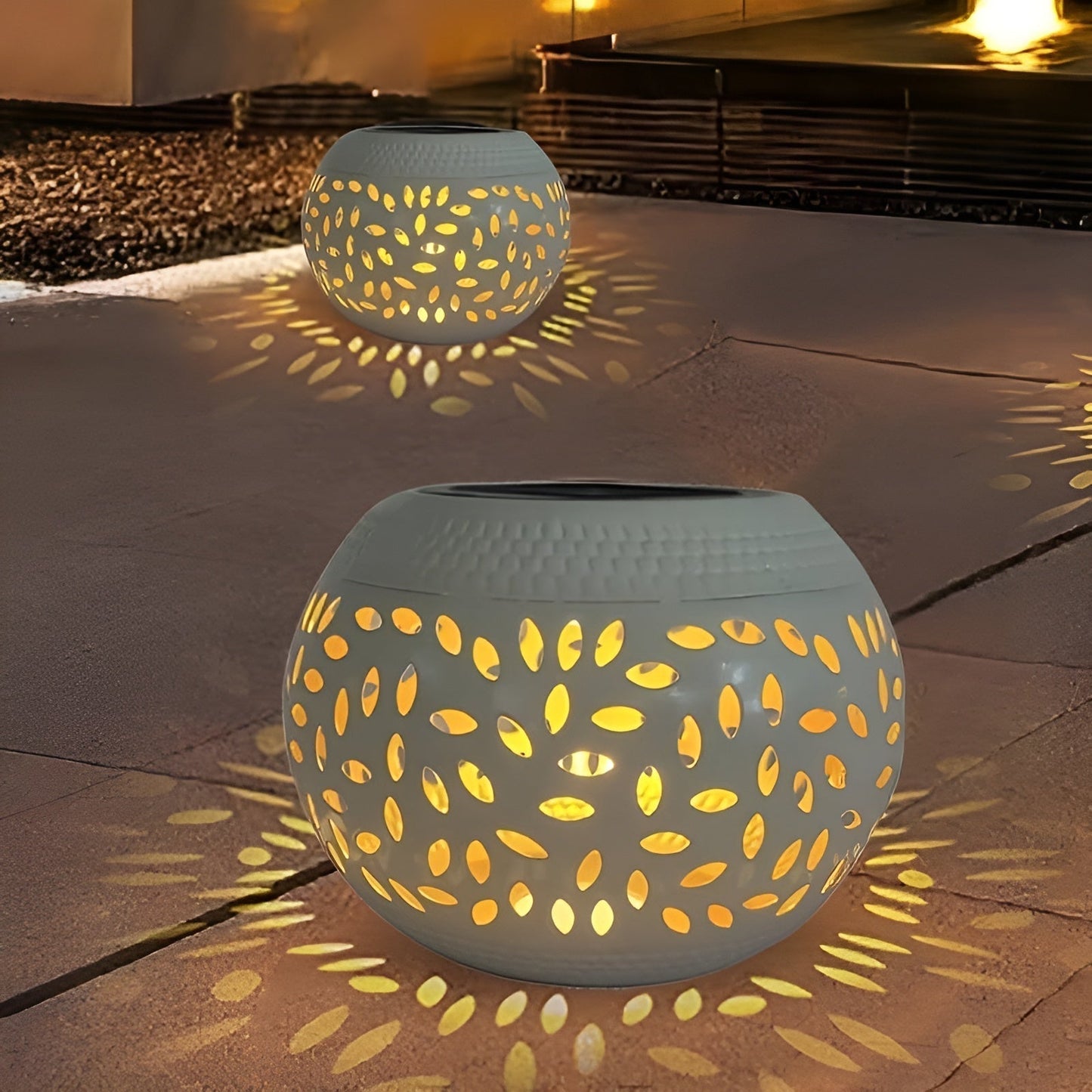 Stylish Solar Dot Pathway Lamp