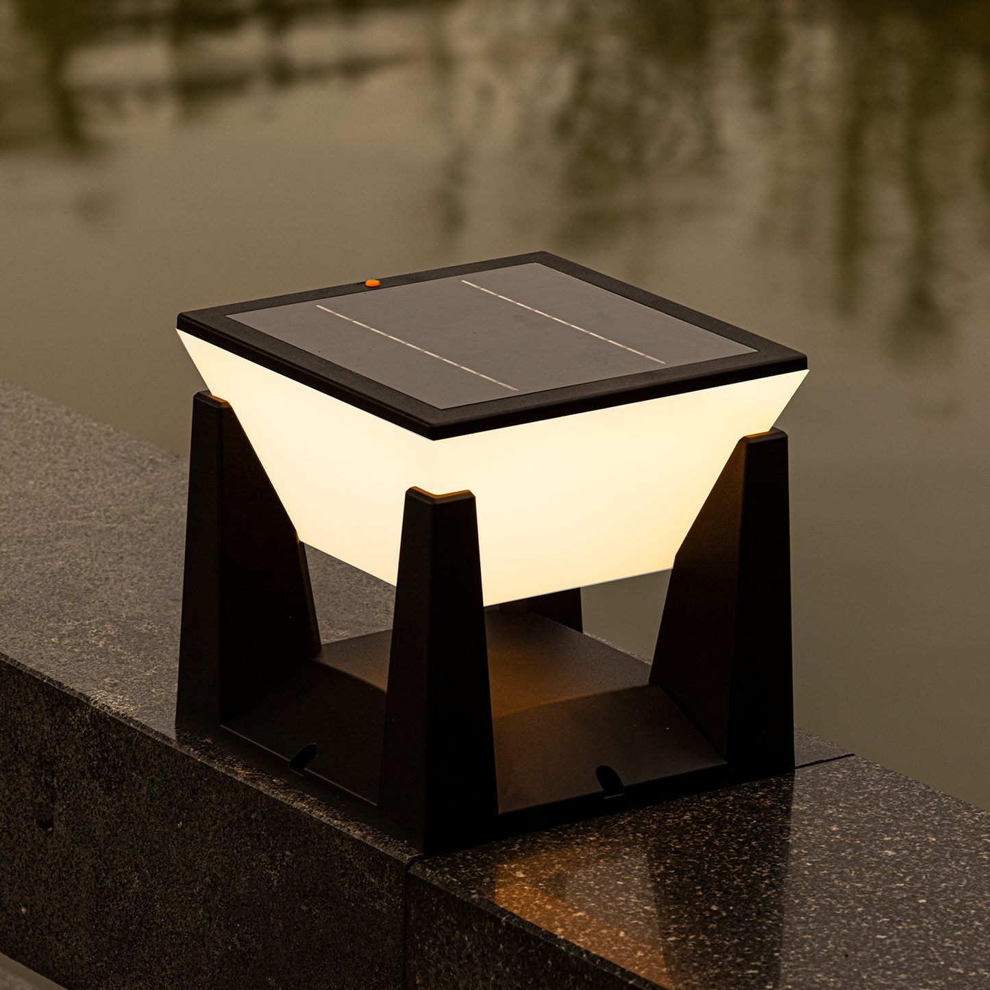 Eco Friendly Solar Powered Yard Light
