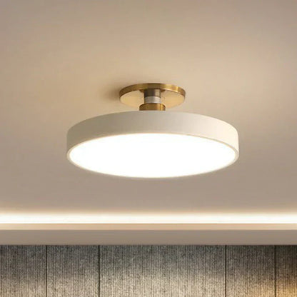 Simple Nordic Pendant Light