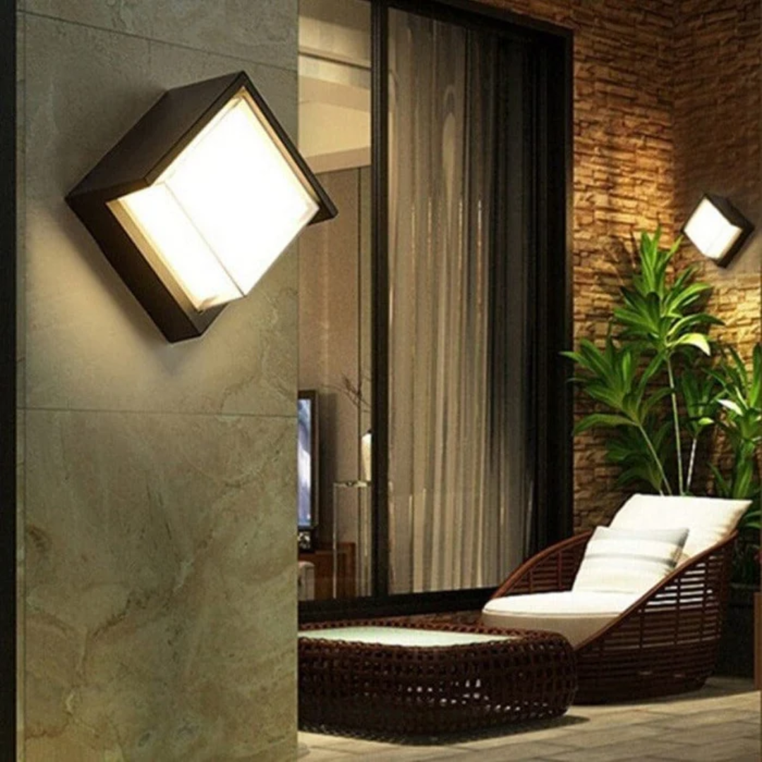 Motion Activated Outdoor Security Lamp