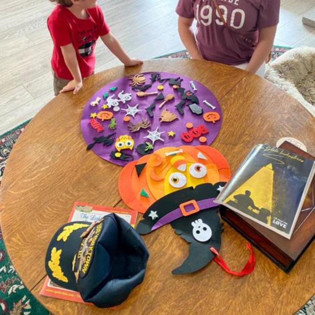 Befez | DIY Halloween Felt Board with Pumpkin Decor