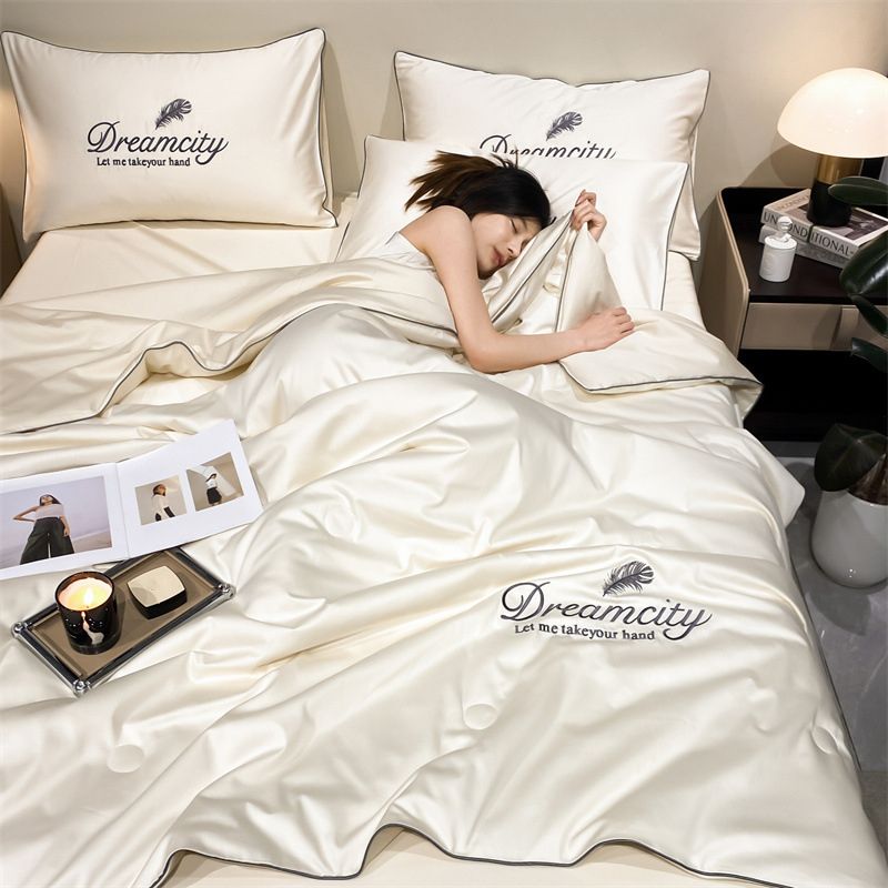 Soft Lightweight Sleep Blanket