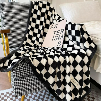 Cozy Plaid for Soft Relaxation