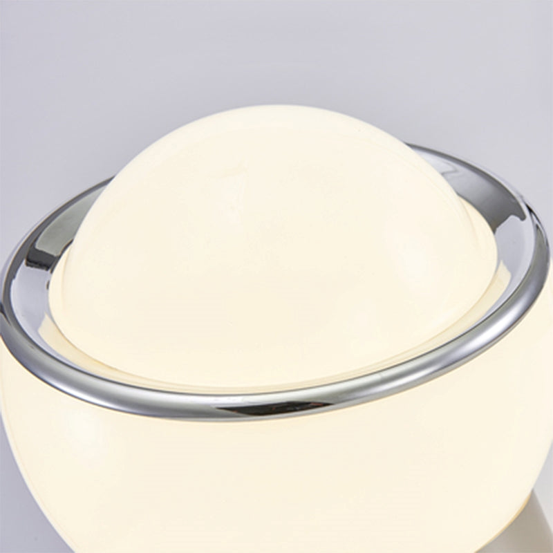 Simple Elegant Desk Lamp in Modern Style