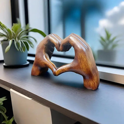 Romantic Heart Resin Figurine - Befez
