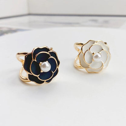 Beautiful Floral Scarf Clip