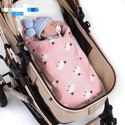 Cozy Baby Blanket with Cute Sheep Design
