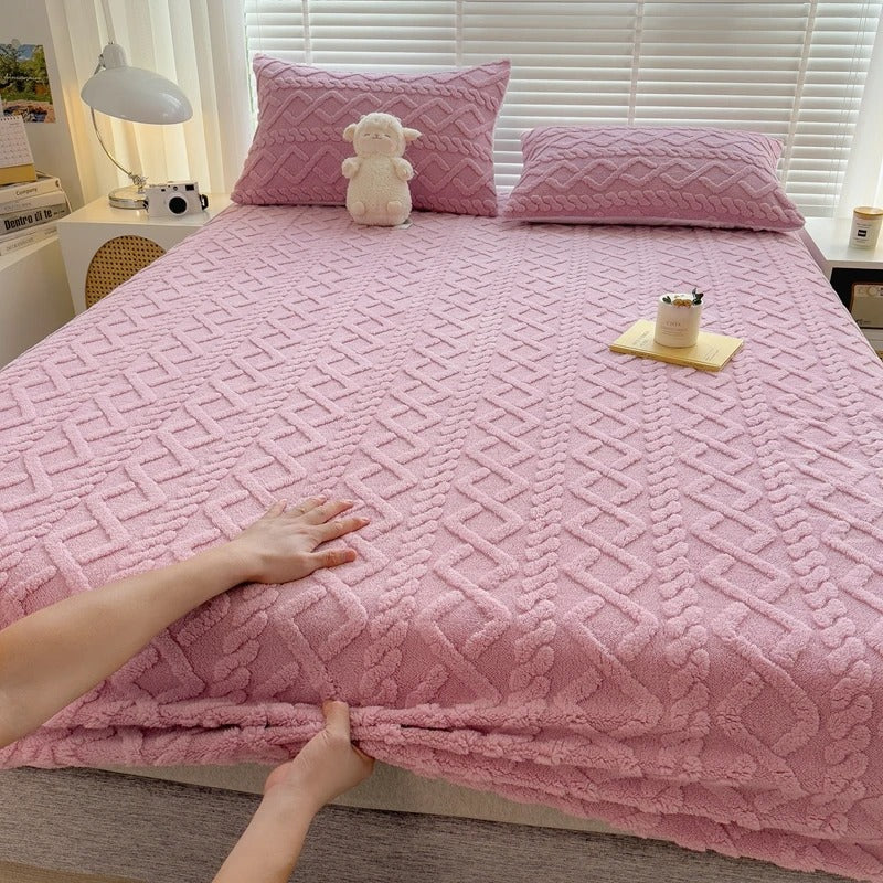 Luxurious Fitted Mattress Protector Sheet - Breathable & Easy Fit