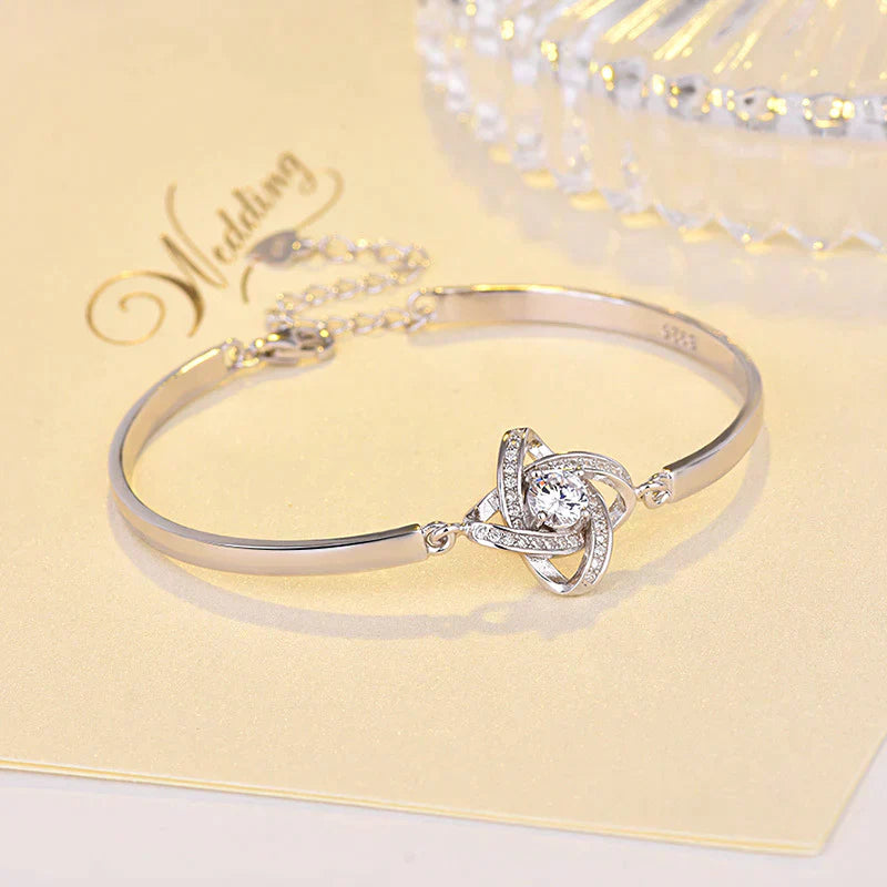 Elegant Heart Knot Daily Bracelet