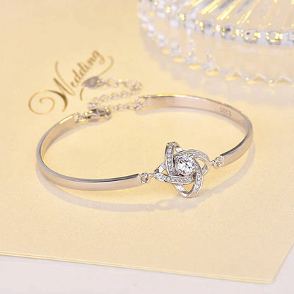 Elegant Heart Knot Daily Bracelet