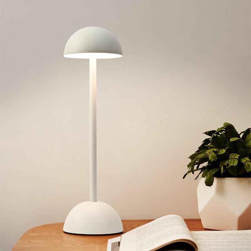 Simple Scandinavian Desk Lamp - Befez