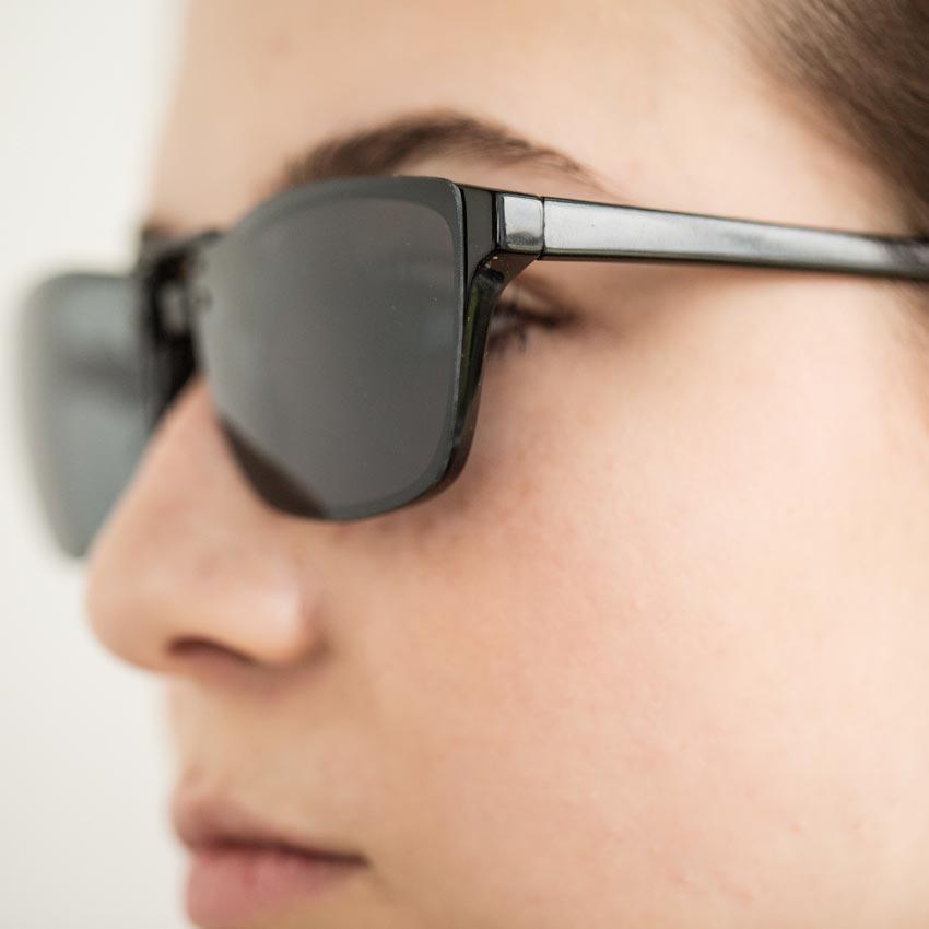 Versatile 5-in-1 Interchangeable Shades
