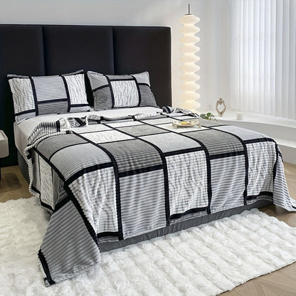 Soft Cozy Blanket with Stylish Stripe Pattern