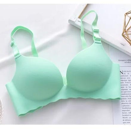 Comfortable Seamless Bra for a Flawless Fit