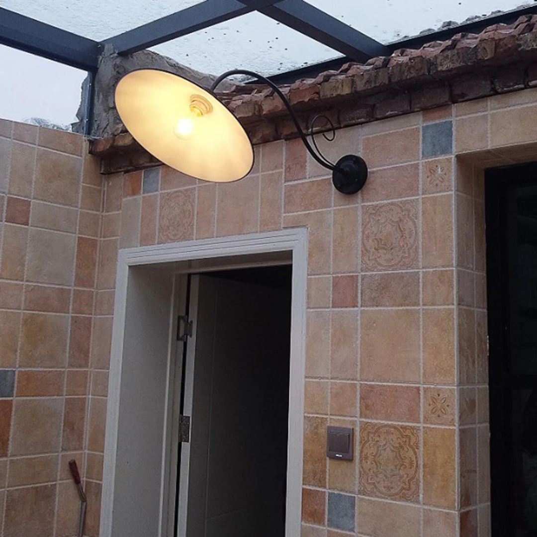 Classic Exterior Lantern Light