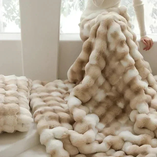 Soft Plush Wearable Faux Fur Blanket